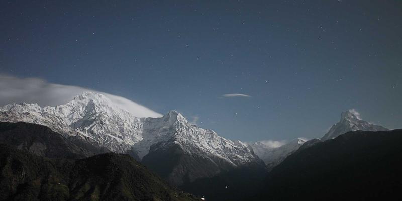 男士小众香氛品牌深度解析：从穿搭指南到禅意设计的独特嗅觉标识