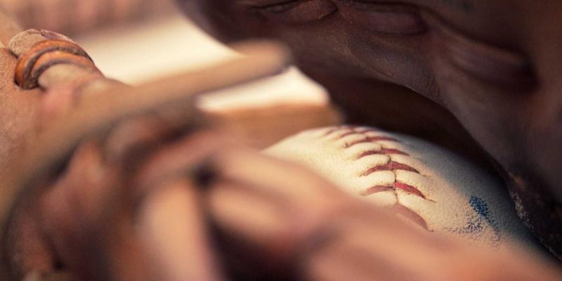 轻熟男职场转型穿搭指南：以禅意设计重塑专业形象，解锁男性时尚新境界